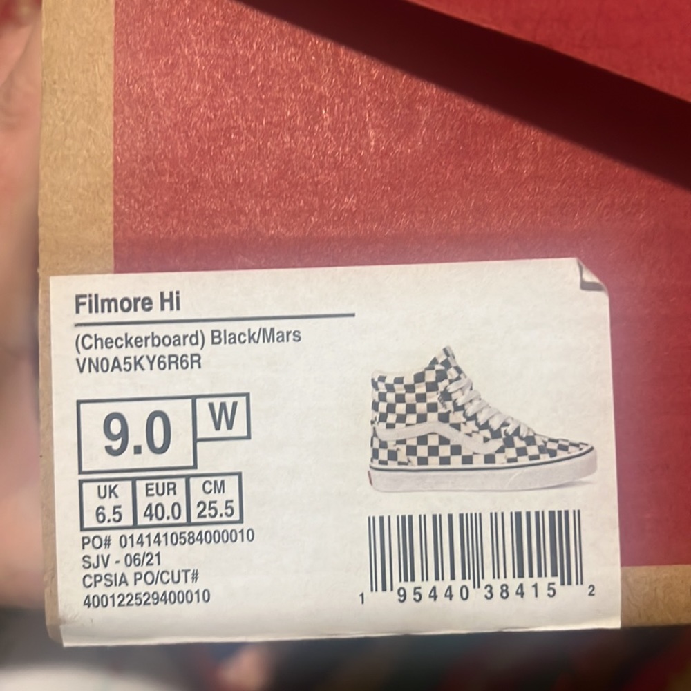 Vans shoes size 9 - Picture 2 of 12